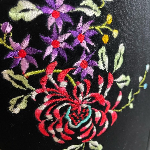 SOLD Betsy Johnson Vintage 90s Y2K Floral
Velvet Fur Trim Penny Lane Coat Size 6 - Picture 4 of 12